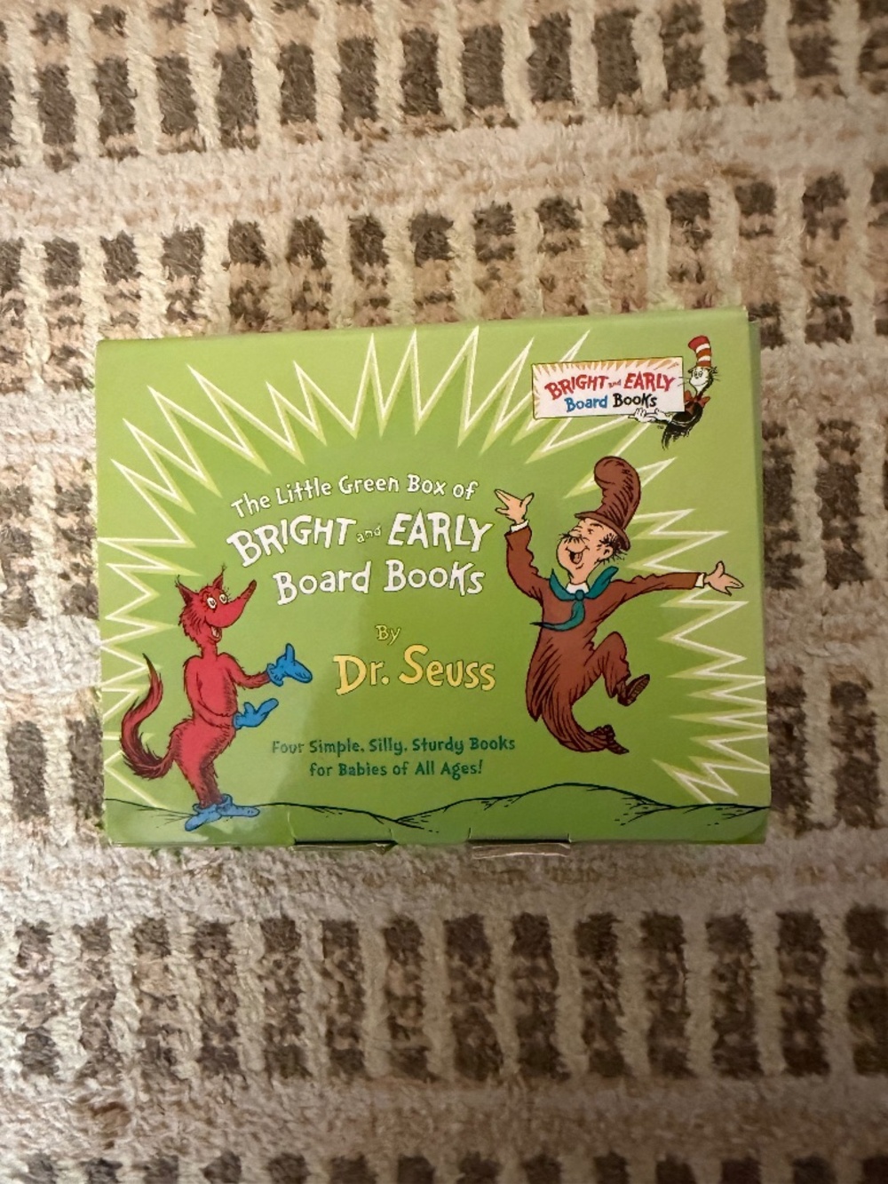 NWT Dr. Seuss books, includes 4 mini board books